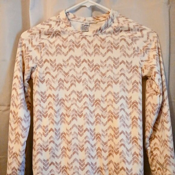 NEW womens XS Crew chevron print blouse Mauve White Raglan sleeve Super soft top - Picture 2 of 8